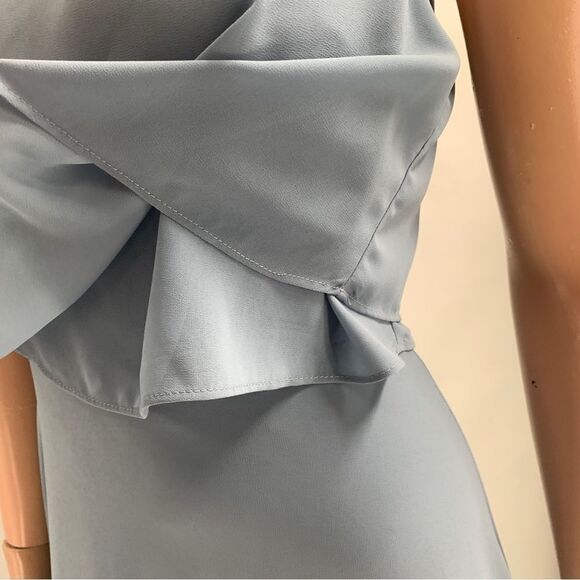 Lulu’s SIZE XS Powder Blue Sleeveless nw/Open Back Detail andDefined Waist Gown - Picture 10 of 10